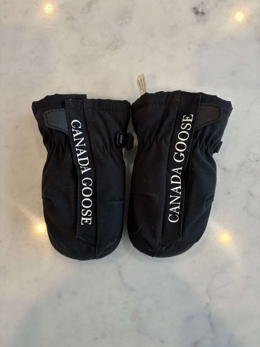 Canada Goose Mittens, Kids 3 Month (0-3M)