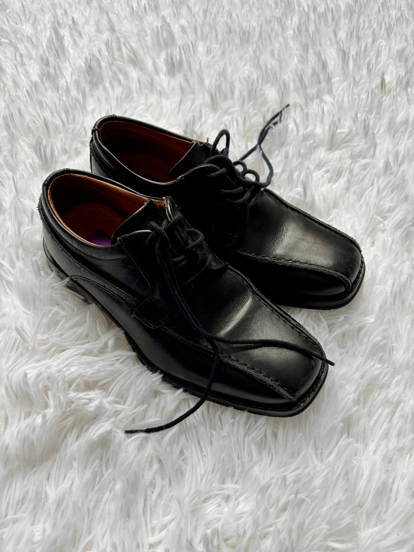 Boy’s leather dress shoes, black, size 13.5 (size 33 euro), Shoes 13.5 (Kids:4-8yr)