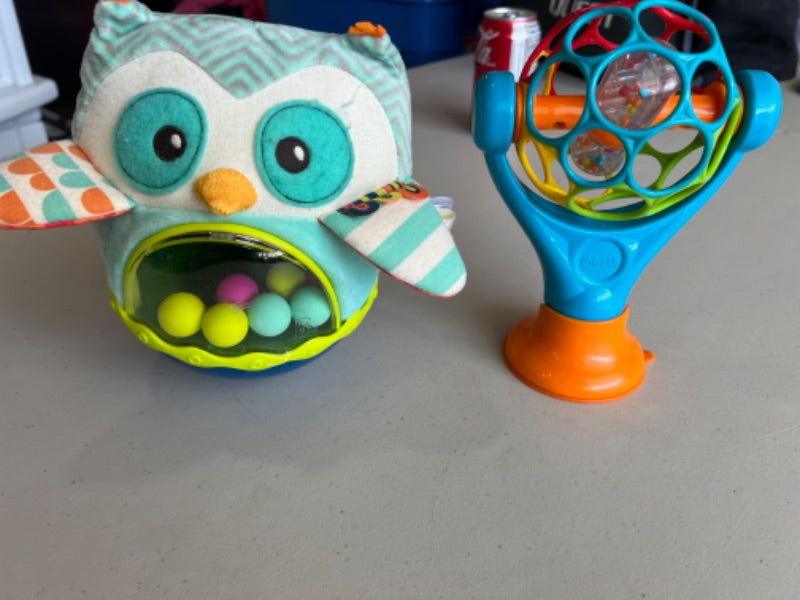 Bundle of 2 baby toys owl and spinner