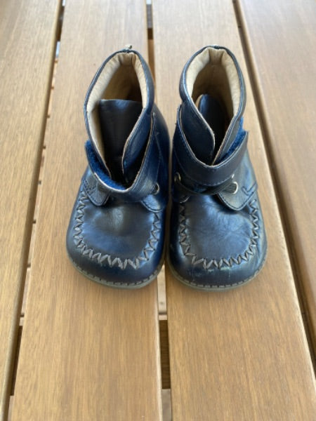 Livie & Luca size c5 shoes , Shoes 5 (Walkers:12-24 mth)