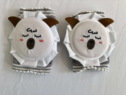 Silicone Teething Bracelet & Kneepads for Crawling