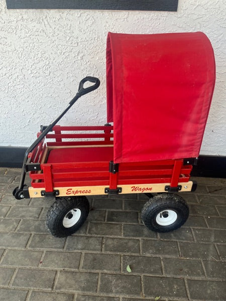 Millside Heavy Duty Express Wagon with Half Canopy