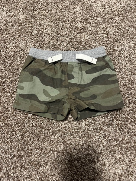 Carter's Camo Shorts Size:0-3M, Kids 3 Month (0-3M)