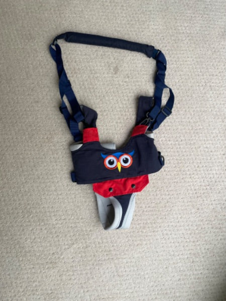 Walking harness, support system, owl motif