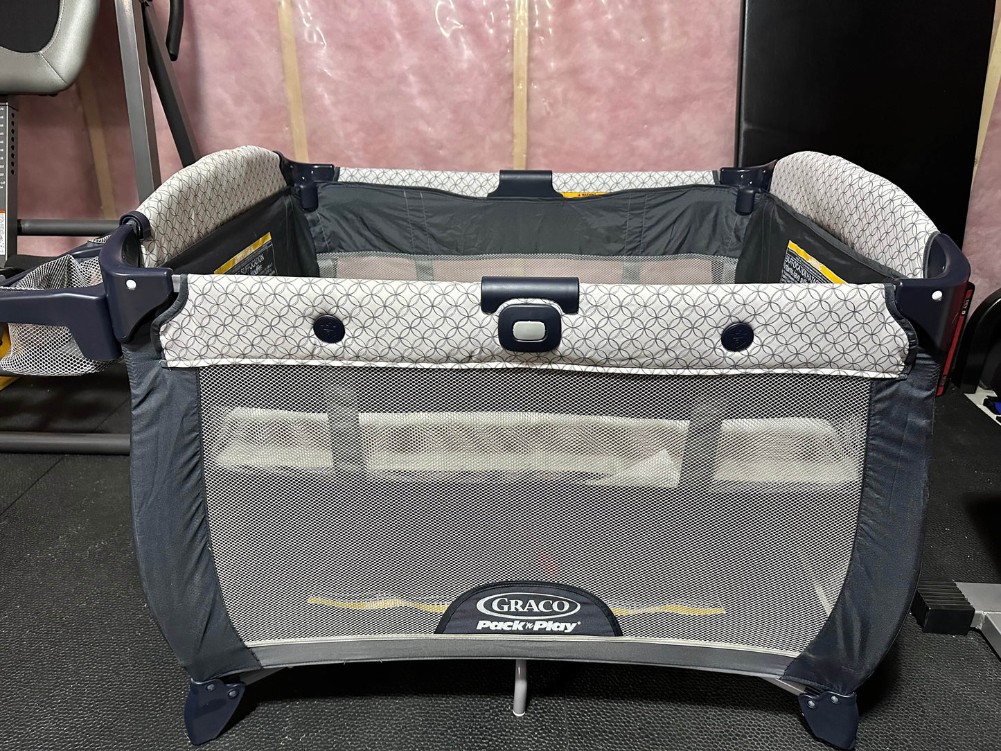 Graco Pack n’ Play Quick connect Portable Lounger Deluxe