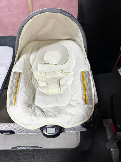 Graco Pack n’ Play Quick connect Portable Lounger Deluxe