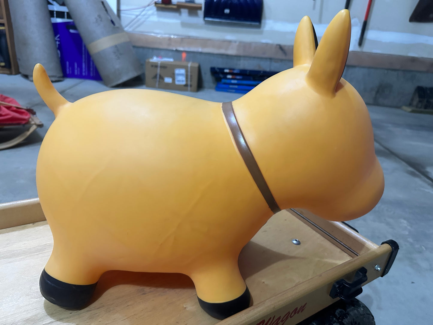 Farm hopper animal bouncer