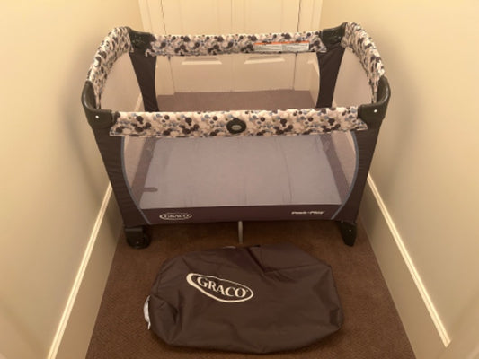 Graco Pack n Play - Bubbles Pattern