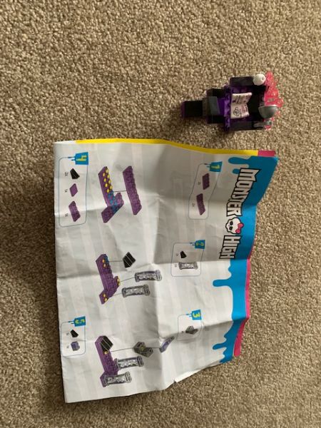 Lego Friends Set 30205 & Monster High Lego set