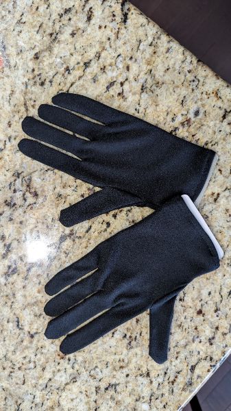 Elegant or costume gloves. For youth (adolescent to young teen), Kids 14