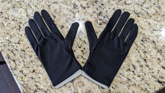 Elegant or costume gloves. For youth (adolescent to young teen), Kids 14