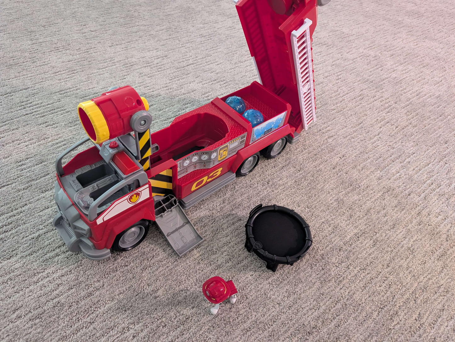 Paw Patrol Marshal Transforming City Firetruck