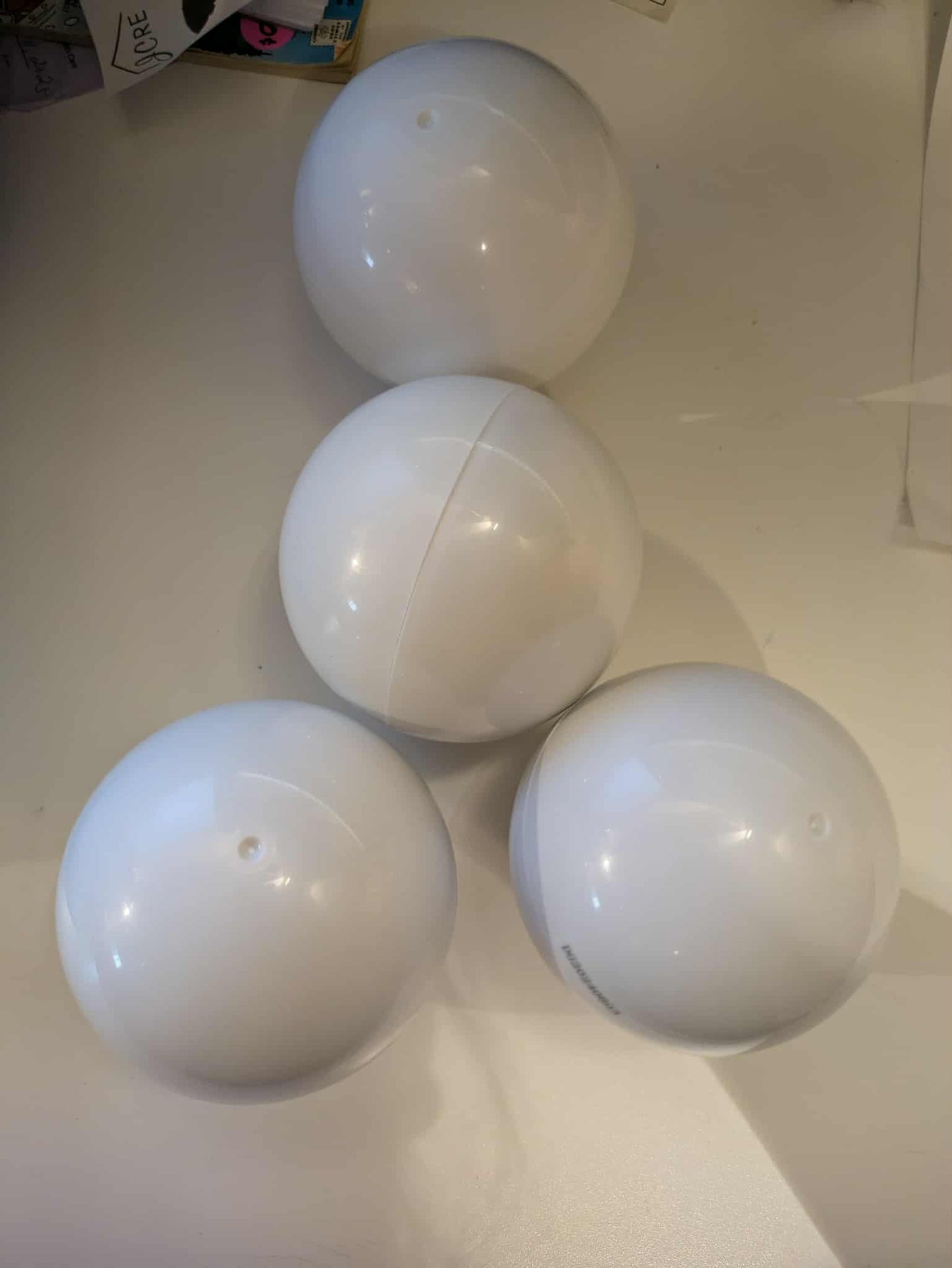 Mini brands items (4 random balls)