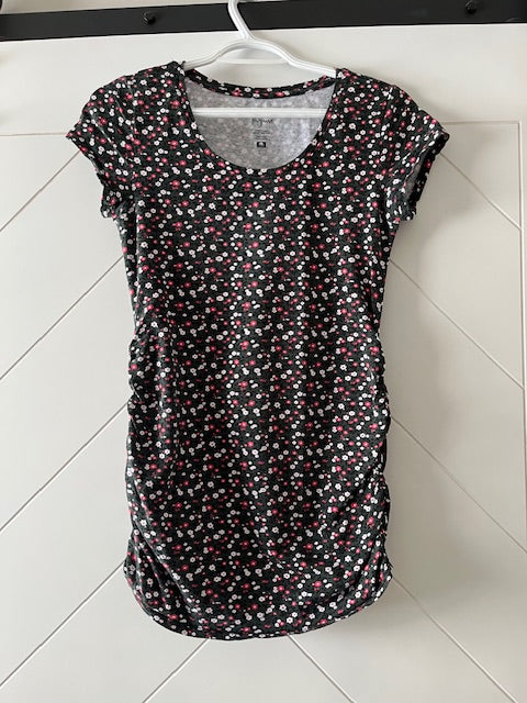 Short Sleeve Floral T-Shirt, Thyme Maternity, Size x-small, Maternity XS (0-2)