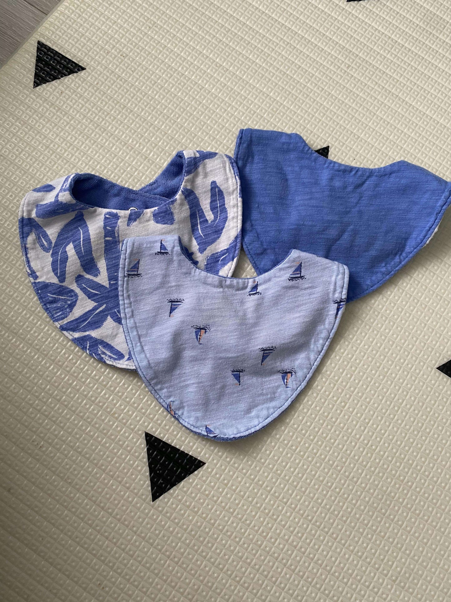 Ocean Theme Bibs