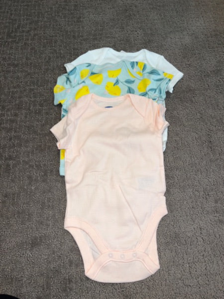 Girls - Brand New Old navy bundle of 6-12mo onesies , Kids 12 Month (9-12M)