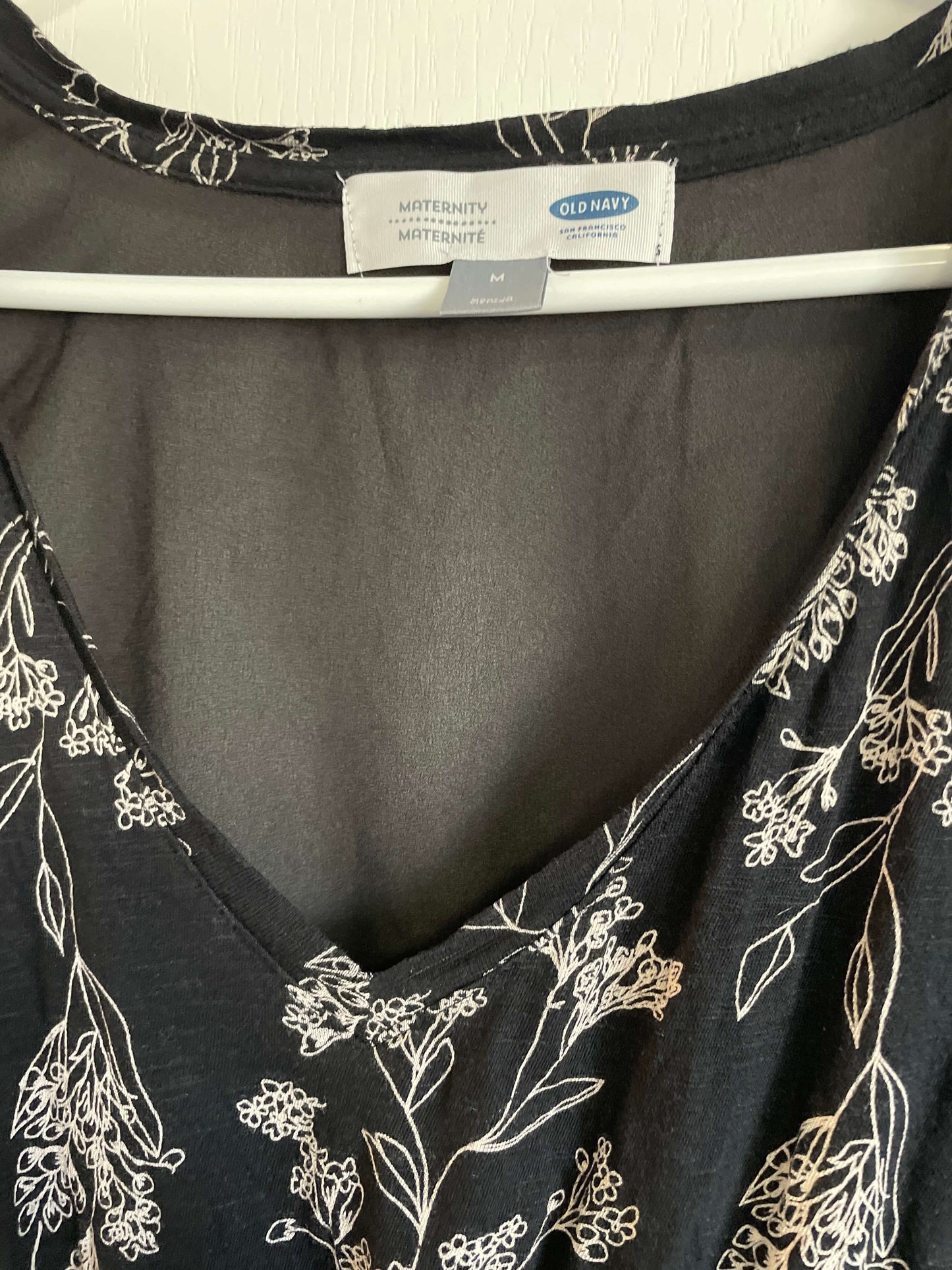 Maternity dressy tank top , Maternity M (8-10)