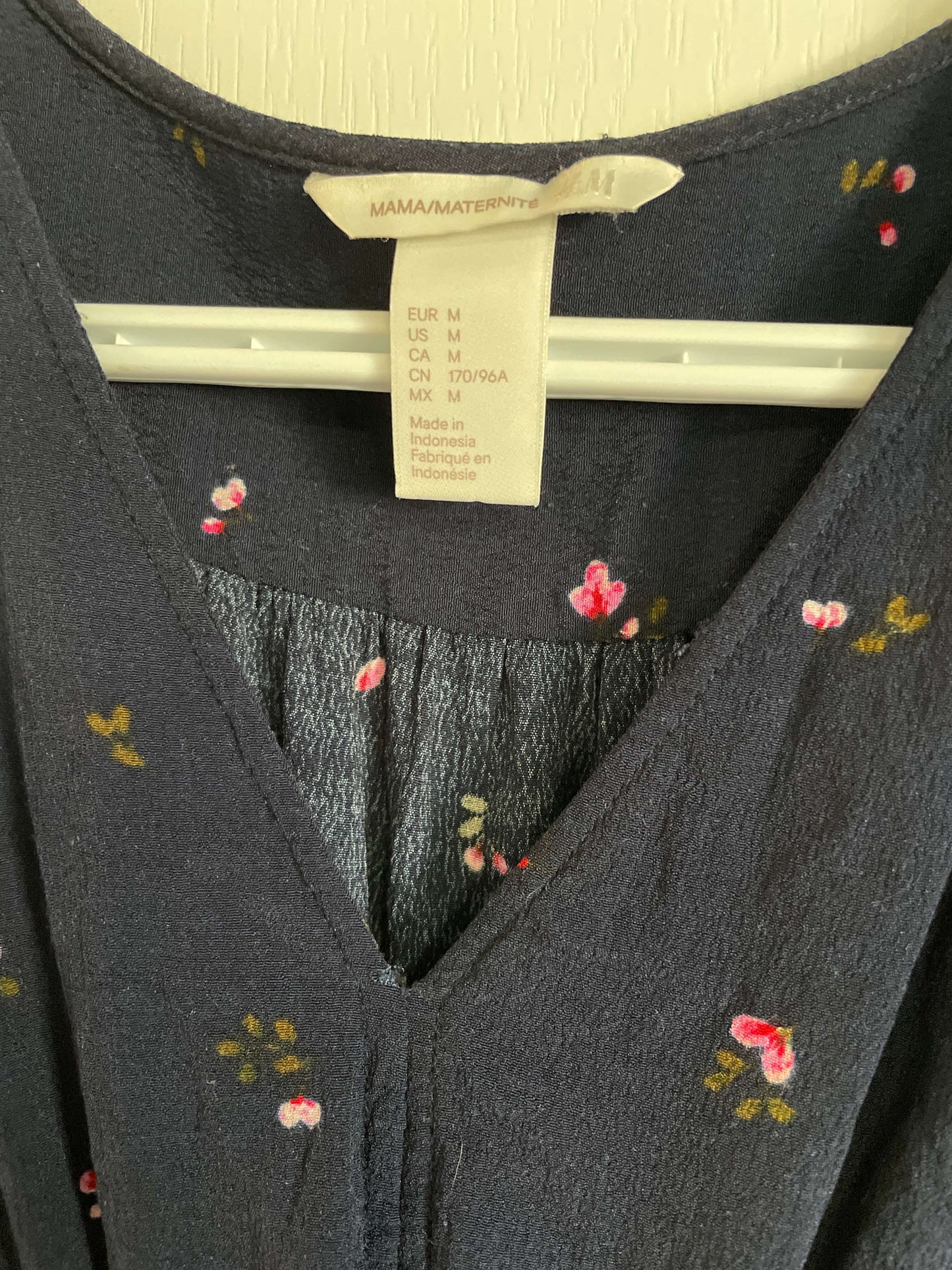 Maternity dressy tank top, Maternity M (8-10)