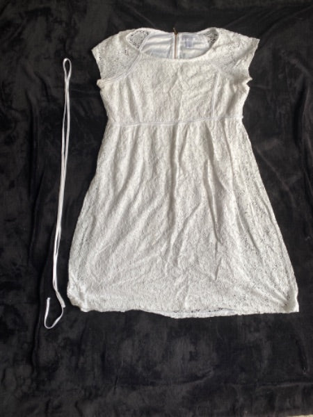 Motherhood Maternity white lace dress size Large, Maternity L (12-14)