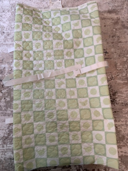 Piccolo bambino green changing pad