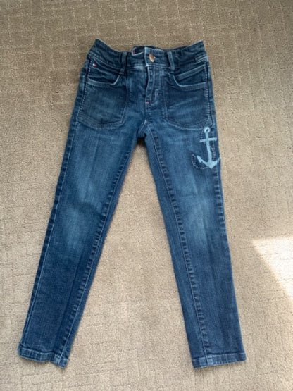 Tommy Hilfiger size 6 girl dark wash jeans with anchor design, Kids 6/6X