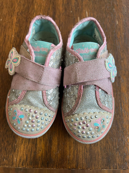 Sketchers light up runners size 7, Shoes 7 (Walkers:12-24 mth)