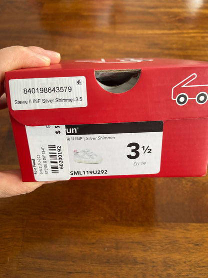See Kai Run Stevie II Silver Shimmer toddler shoes size 3.5, Shoes 3.5 (Baby: 0-12 mth)