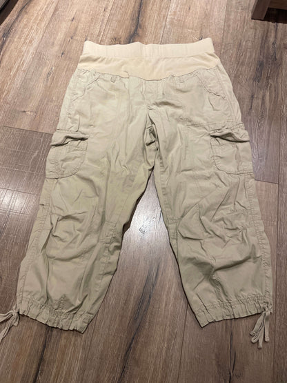 Maternity cotton cargo capris, Maternity M (8-10)
