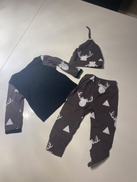 Black/ grey deer outfit. , Kids 6 Month (3-6M)