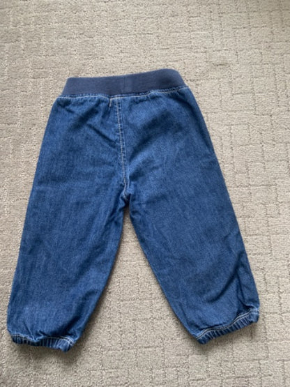 Gymboree size 12-18 dark wash blue jeans with red bow& trim on pocket. , Kids 18 Month (12-18M)