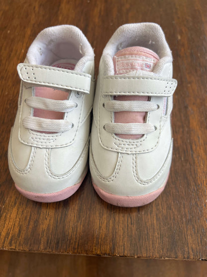 *Reebok size 4 pink and white sneakers, Shoes 4 (Baby: 0-12 mth)
