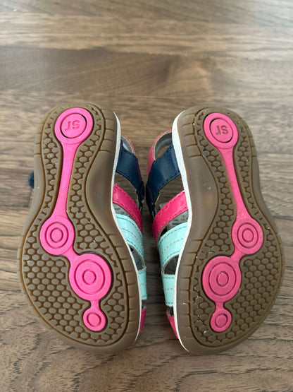 Stride Rite Sandals - Size 6 baby/toddler, Shoes 5 (Walkers:12-24 mth)
