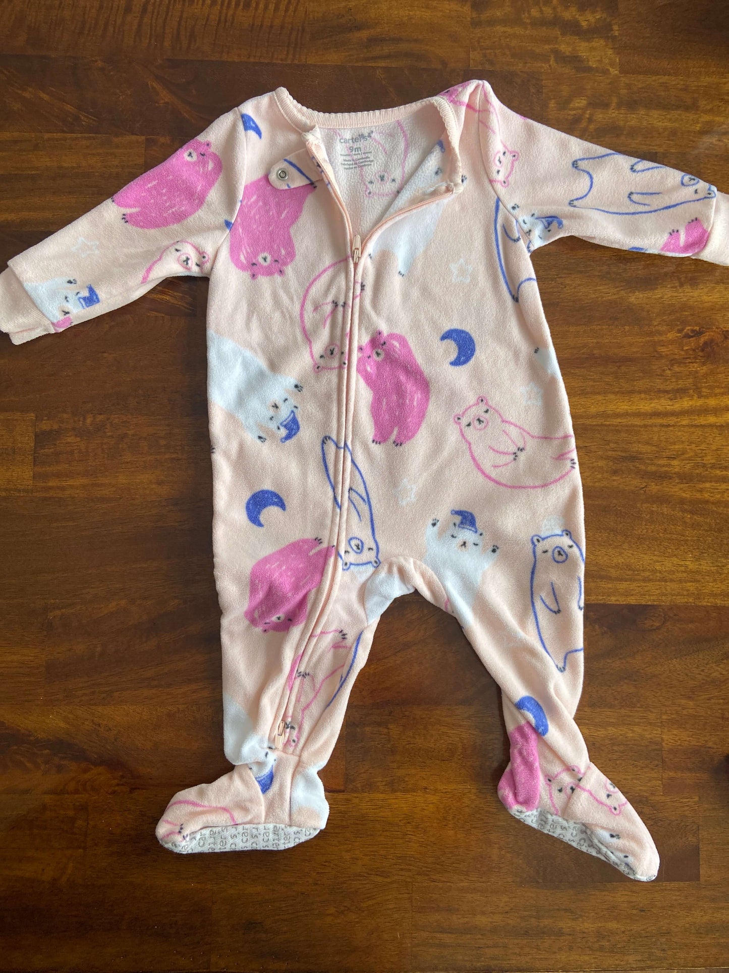 Three Carter’s Fleece Sleepers 9 months, Kids 9 Month (6-9M)