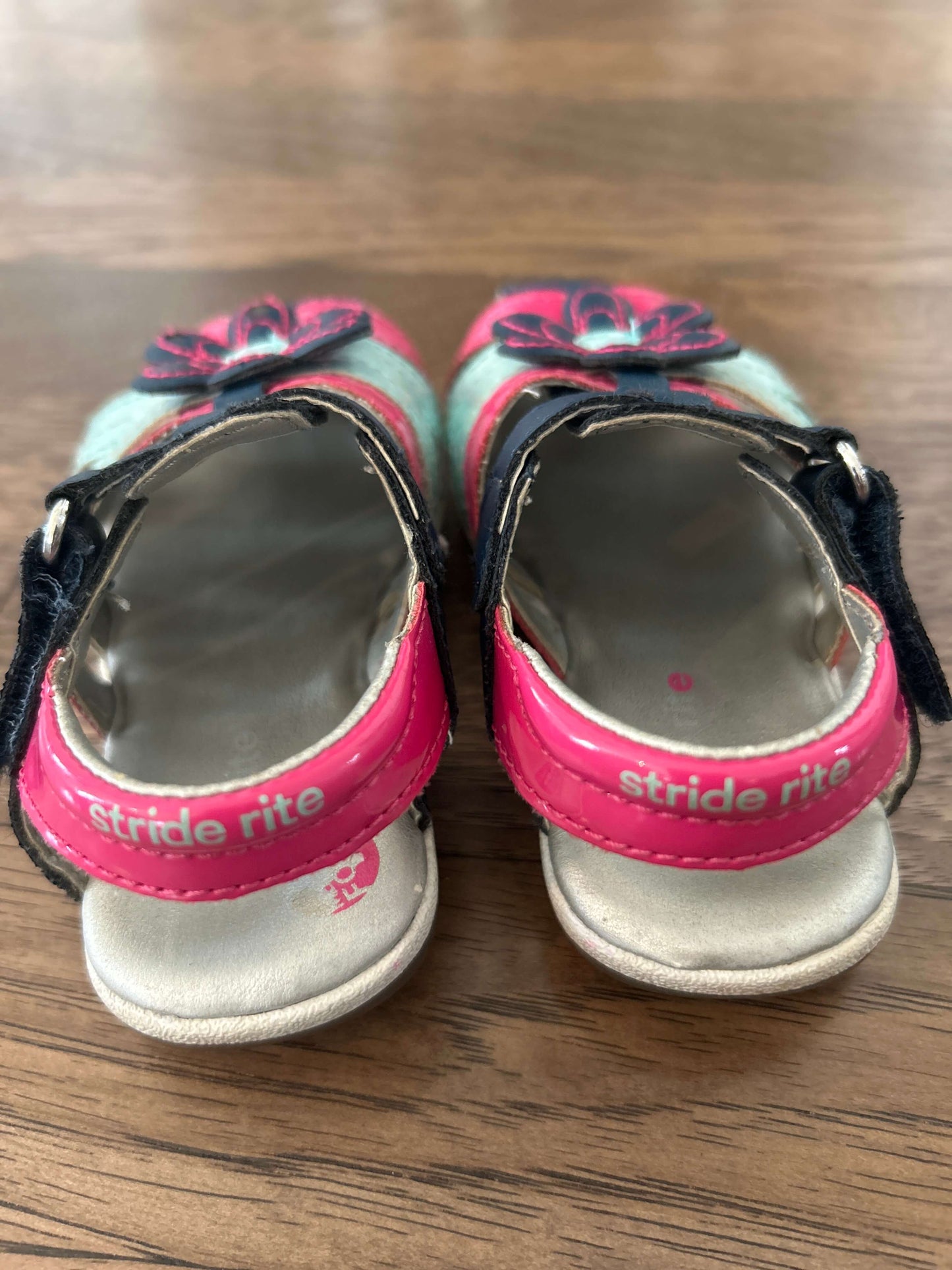 Stride Rite Sandals - Size 6 baby/toddler, Shoes 5 (Walkers:12-24 mth)