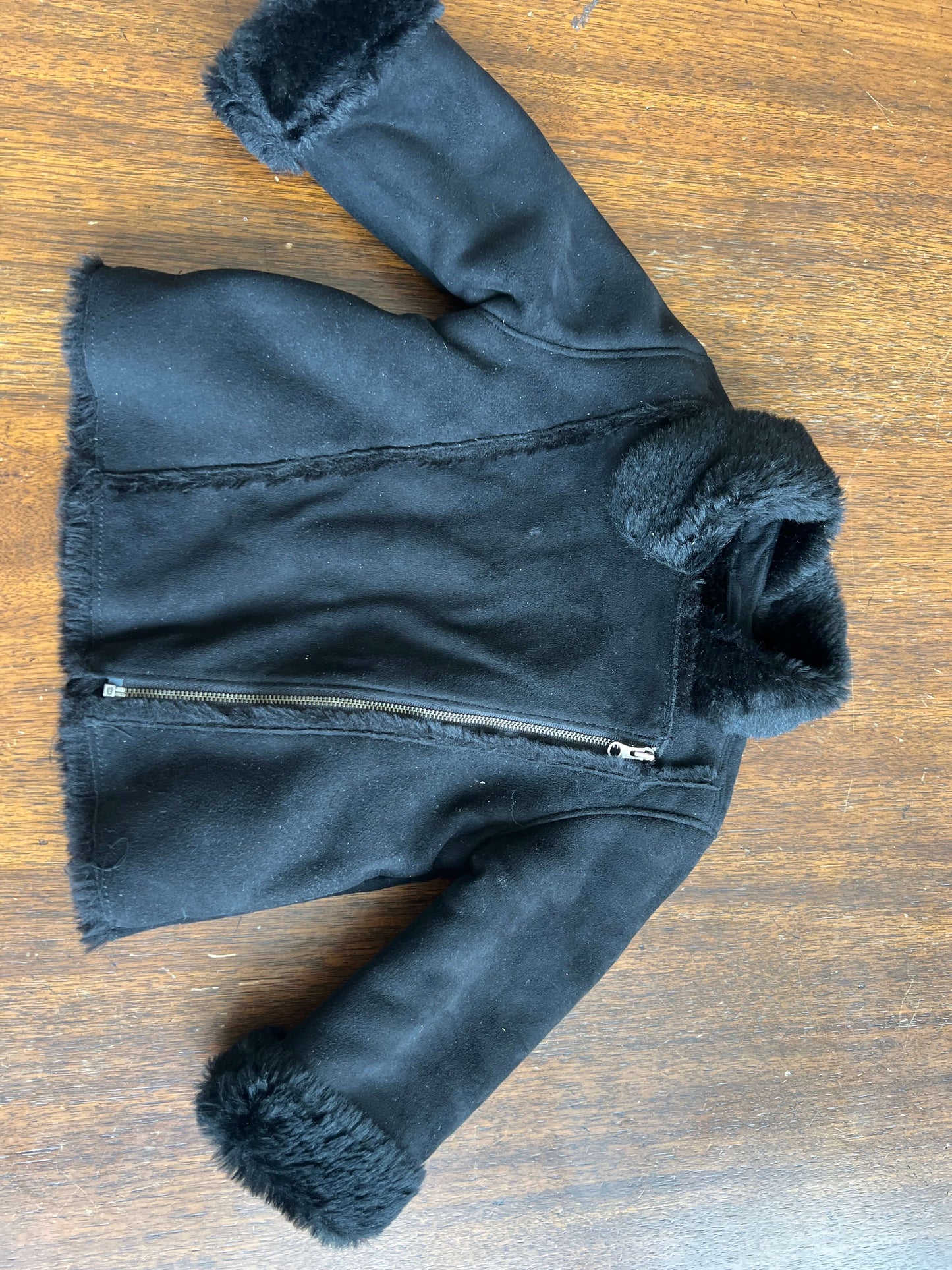 *Baby Gap black soft velvet  jacket with fur lining 2T, Kids 2T