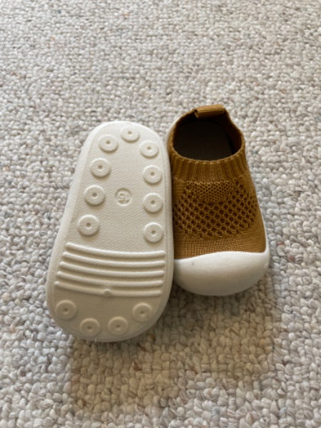 Baby Shoes - Size 0 , Shoes 0 (Baby: 0-12 mth)