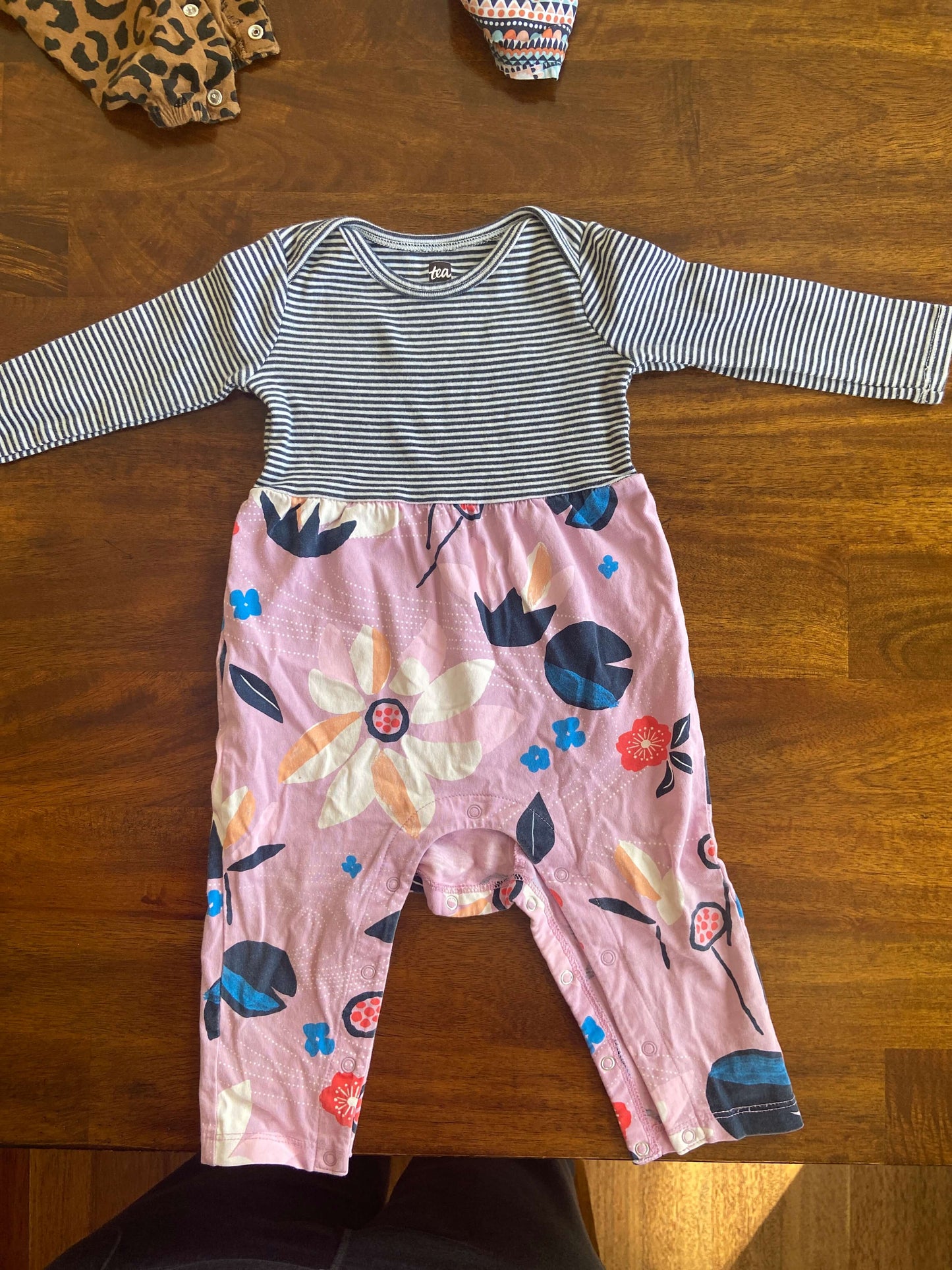 Three one-piece Rompers 12 months, Kids 12 Month (9-12M)