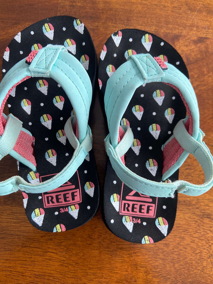 Reef toddler sandals size 4, Shoes 4.5 (Walkers:12-24 mth)