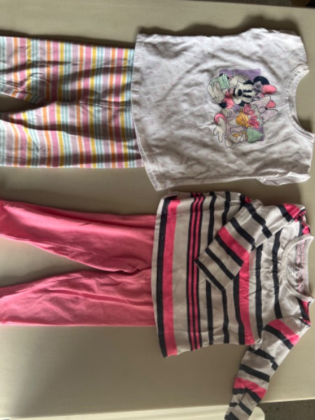 Carters and Disney bundle 2 outfits 12-18 M, Kids 18 Month (12-18M)