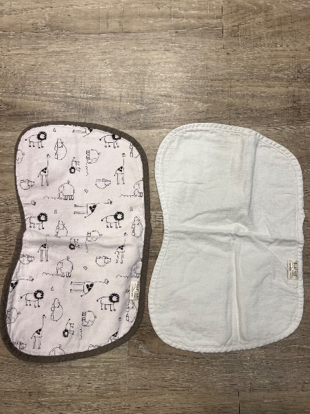Kushies burp pads set of 2