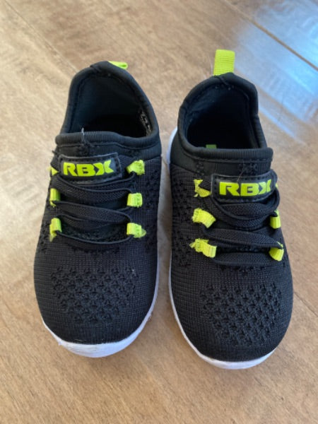 Size 5T slip on runners, Shoes 5 (Walkers:12-24 mth)