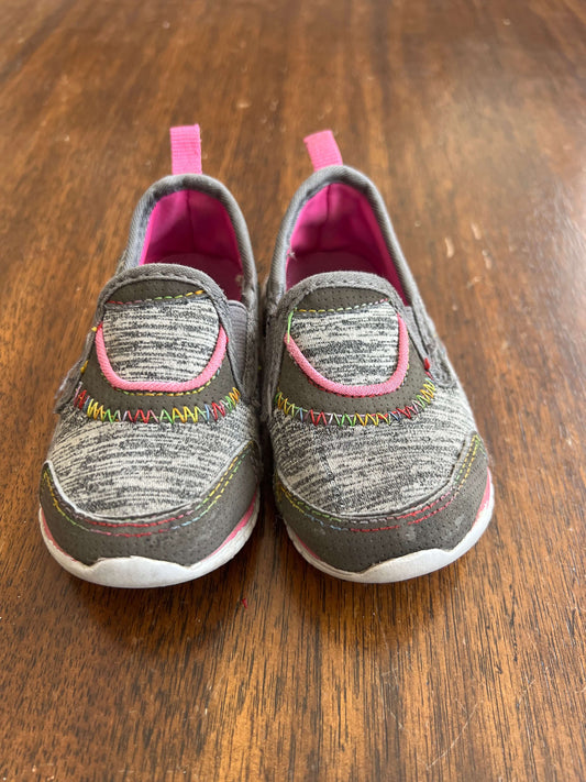 Size 5 runners, Shoes 5 (Walkers:12-24 mth)
