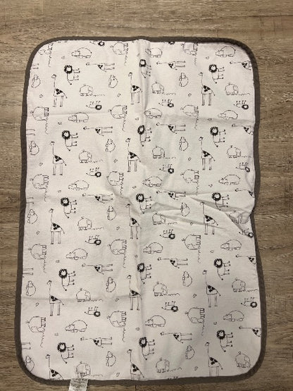 Kushies organic cotton foldable change pad. Washable