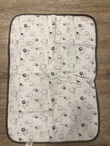Kushies organic cotton foldable change pad. Washable