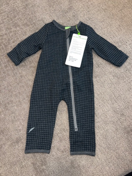 Unisex- Peekaboo beans sleeper/warmsie, Kids 6 Month (3-6M)