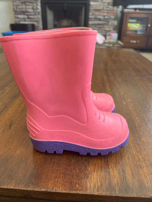 Size 7 pink rubber boots, Shoes 7 (Walkers:12-24 mth)