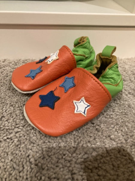 Baby leather shoes with stars , Shoes .5 (Baby: 0-12 mth)