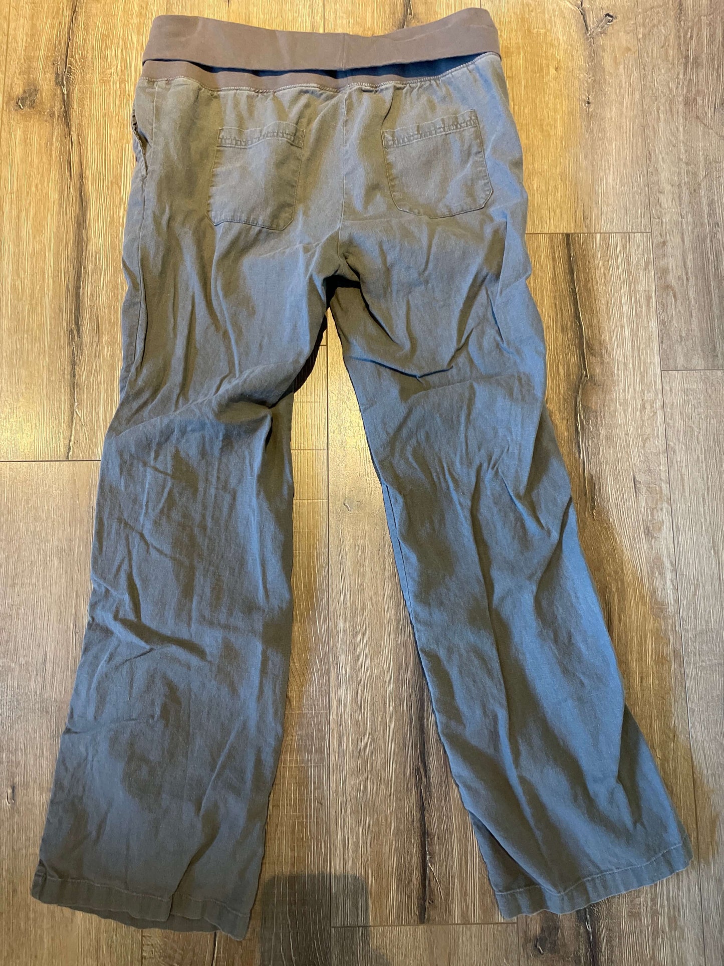 Linen maternity pants size medium , Maternity M (8-10)