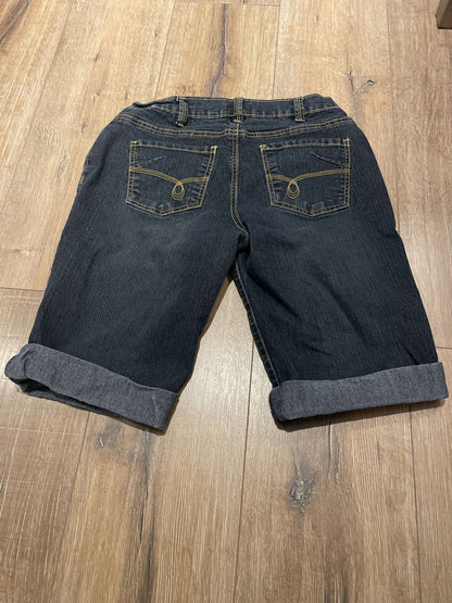 Maternity Jean shorts (long) , Maternity S (4-6)