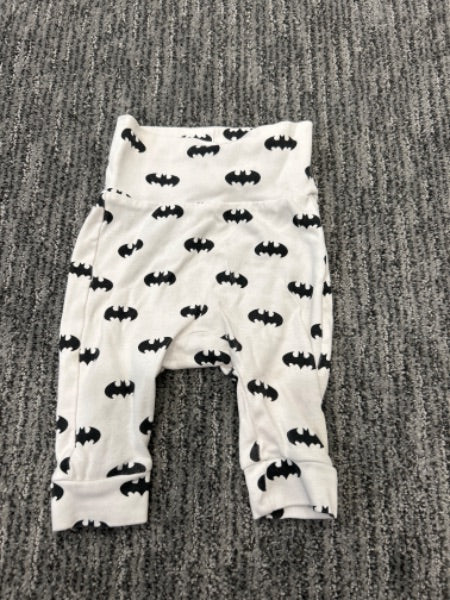 Batman pants and plaid shorts 3 M combination, Kids 3 Month (0-3M)